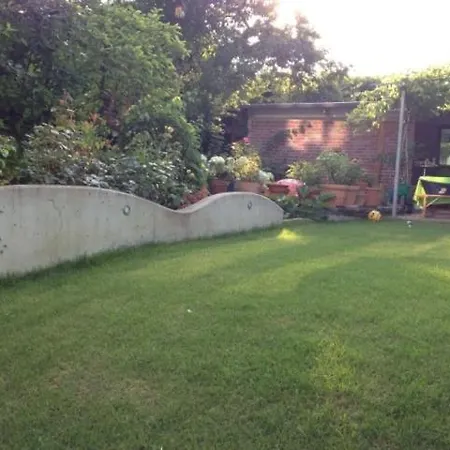 Urban Gardenappartment In Apartament *