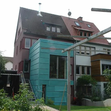 Urban Gardenappartment In דירה *