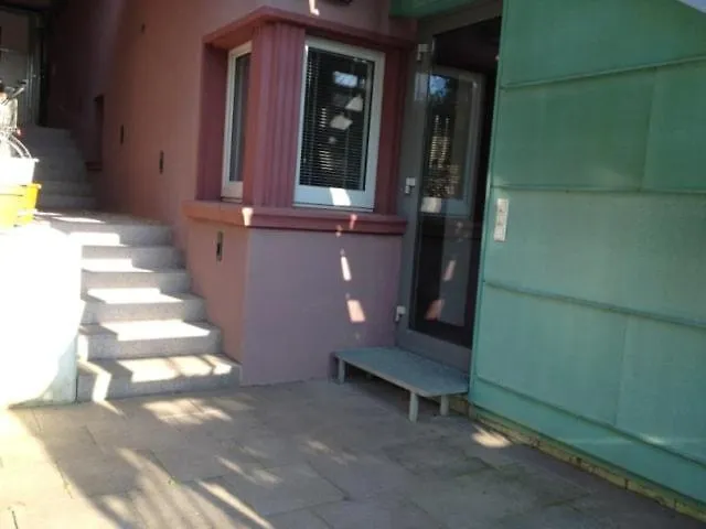 Urban Gardenappartment In شقة *